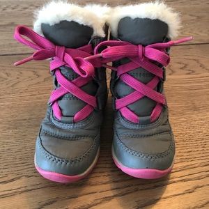 Like New! Kids Sorel Whitney soft boot